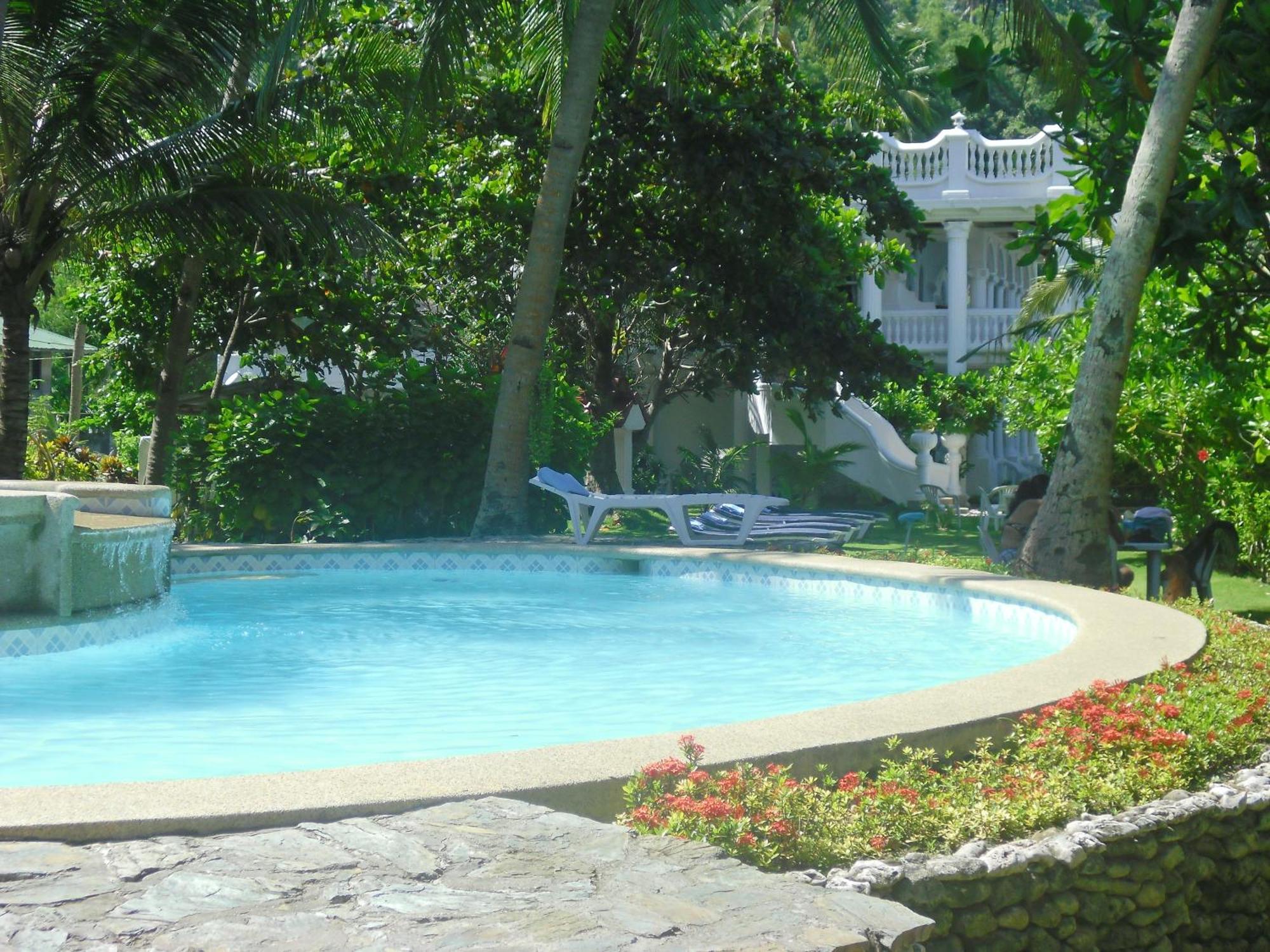 פוארטו גאלרה Blue Crystal Beach Resort מראה חיצוני תמונה