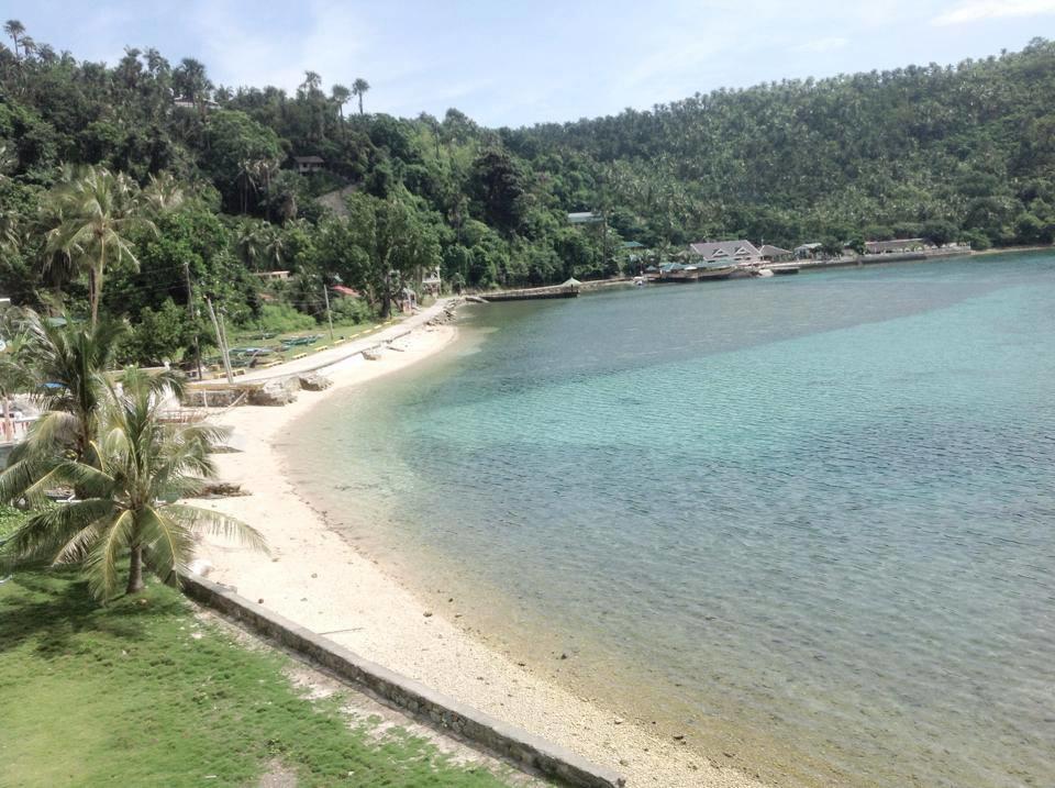 פוארטו גאלרה Blue Crystal Beach Resort מראה חיצוני תמונה